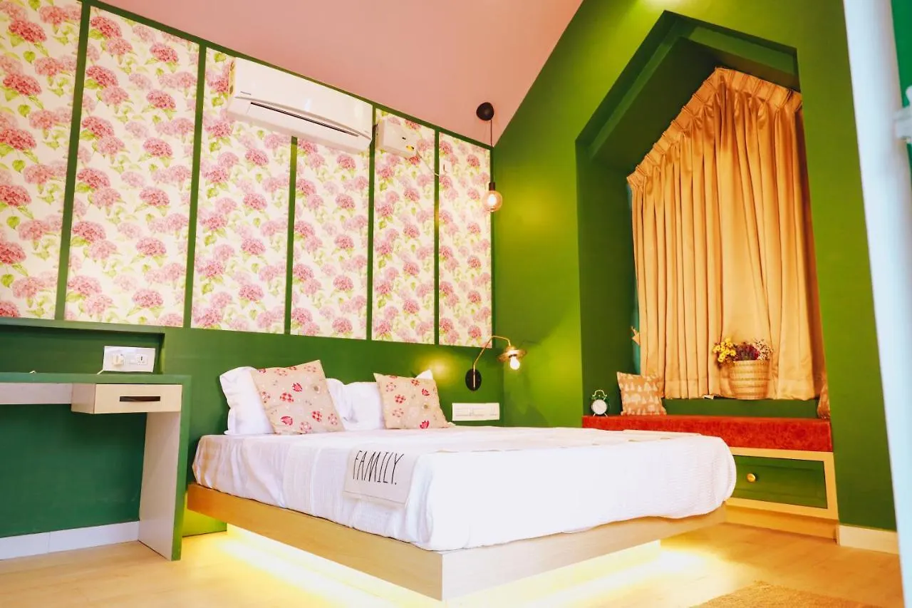 The Little Acres Cherai Vypin